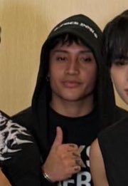 fjsdvmps's tweet photo. he does look tired but the face card never declined https://t.co/nsWB6PogjO