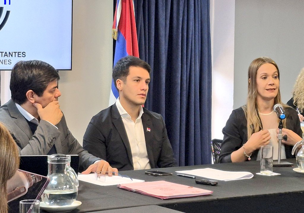 InformacionLeg3's tweet photo. La Comisión de Poderes, emitió dictamen favorable para la postulante: Dra. Freitag Carla Alejandra, en el cargo de Juez de Instrucción del Juzgado de Instrucción N.° 1 de la Primera Circunscripción Judicial con asiento en la ciudad de Posadas https://t.co/niCAFTzQoh