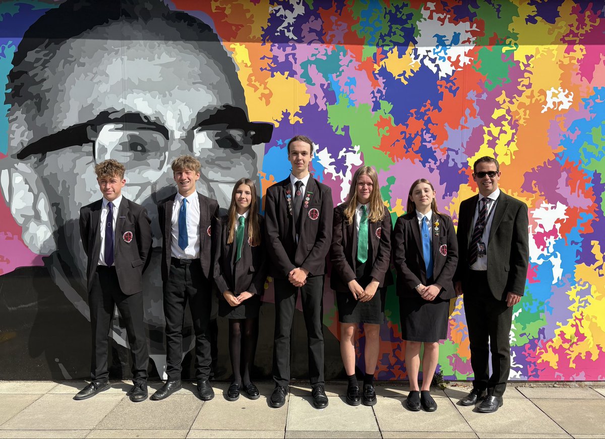 StRomerosCS's tweet photo. Please give a huge welcome and congratulations to our new Senior Leadership Team! These students have shown true commitment and servant leadership across all aspects of Catholic Social Teaching within our school and beyond. We wish them all the best of luck in their new roles 🌟 https://t.co/zRZoL57gKq
