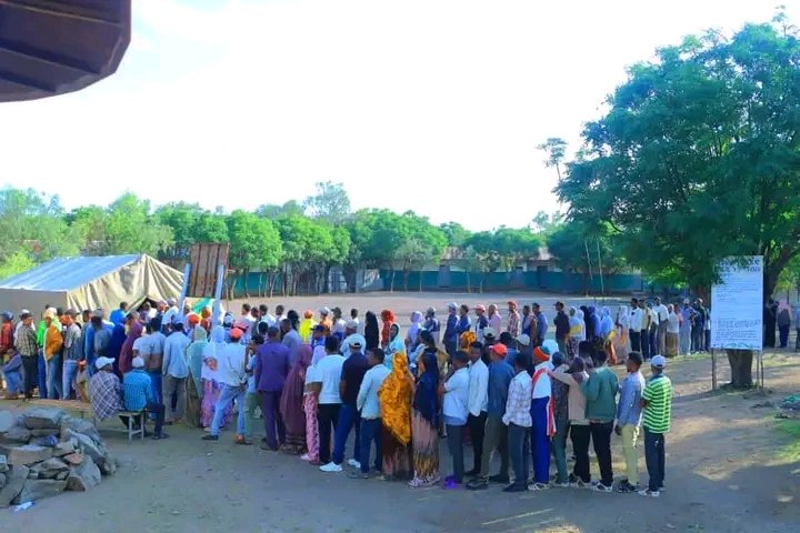 damtiw's tweet photo. Ethiopia is Electing.
@AppAmhara 
@BBCNews 
yes we can! https://t.co/4GB3dFZaW4