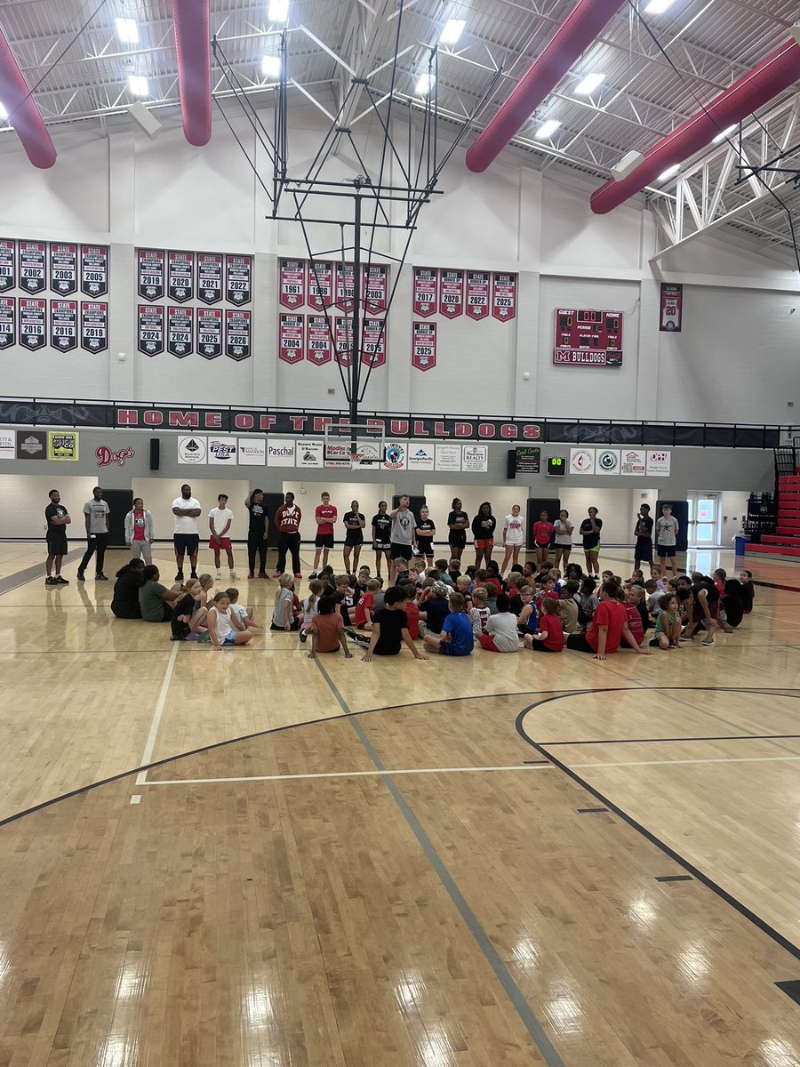 morgancountyad's tweet photo. It all starts here! Train them up the right way. Great turnout for MCHS basketball camp this morning. @CoachCAnderson 

Go Dogs! https://t.co/7Rmjekt3Ms