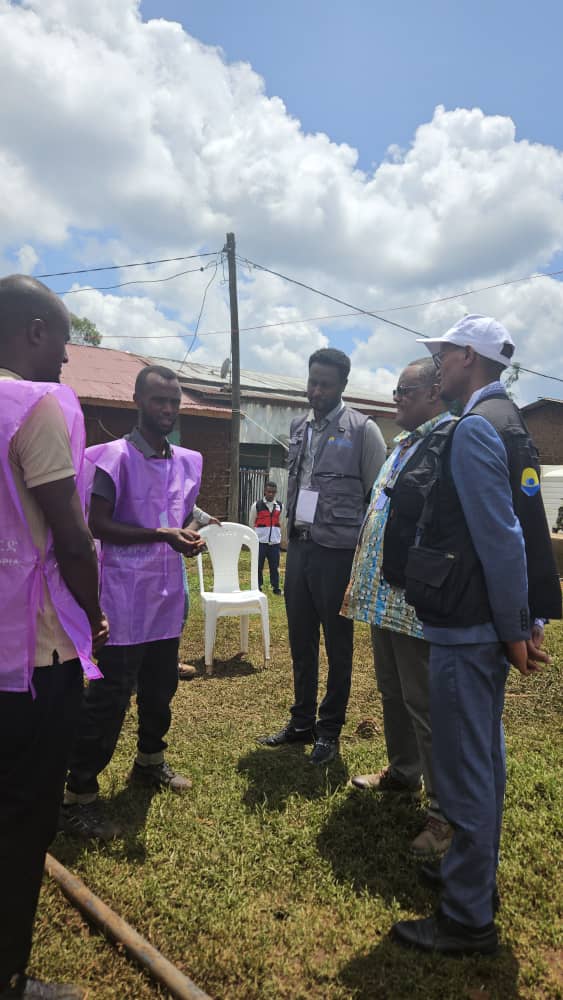 BerAdello's tweet photo. As #EHRC’s our monitoring mission advances across the country, next to Arba Minch we've been to Jimma Zone, with active observation in Agaro and Beshasha.Our focus remains ensure voting secrecy, guarantee accessibility for vulnerable groups, and protect fundamental human rights. https://t.co/ZRpHZB6Scb