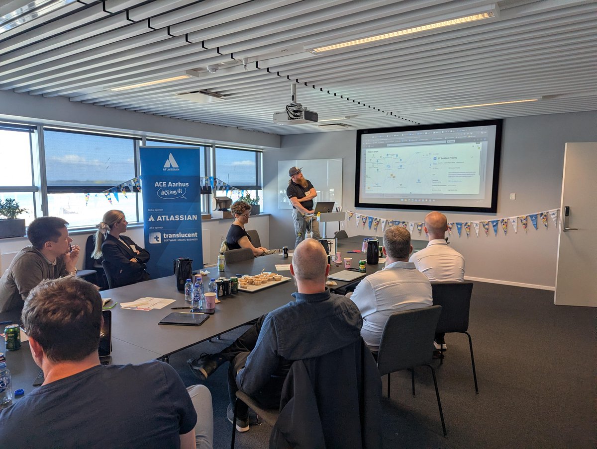 translucentdk's tweet photo. Torsdag i forrige uge var vi samlet til endnu et spændende møde i ACE Aarhus. Team´26 med seneste nyt fra Atlassian og et oplæg fra Rune fra Dustin om JSM assets. Der er altid en masse god viden og hand-on erfaring at hente, når det er en der brugere systemerne på daglig basis 😃 https://t.co/FXLevzxKCD