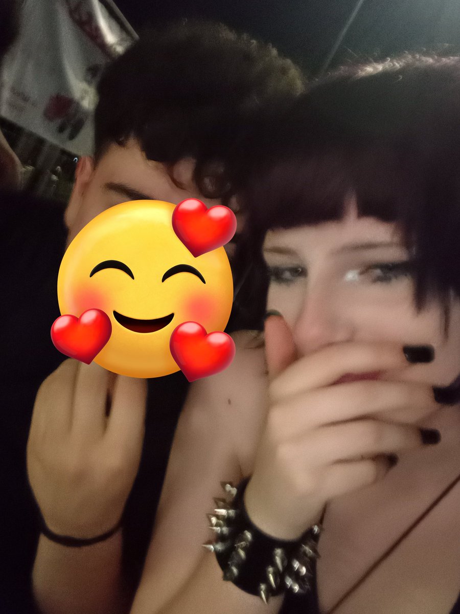 user145516's tweet photo. little update since I've been inactive. im doing good, losing some interest in f1 ngl but im starting to like football also i have a sweet sweet bf and im the alt baddie I've always wanted to be!!!😚😚 https://t.co/eNEWJnnphs