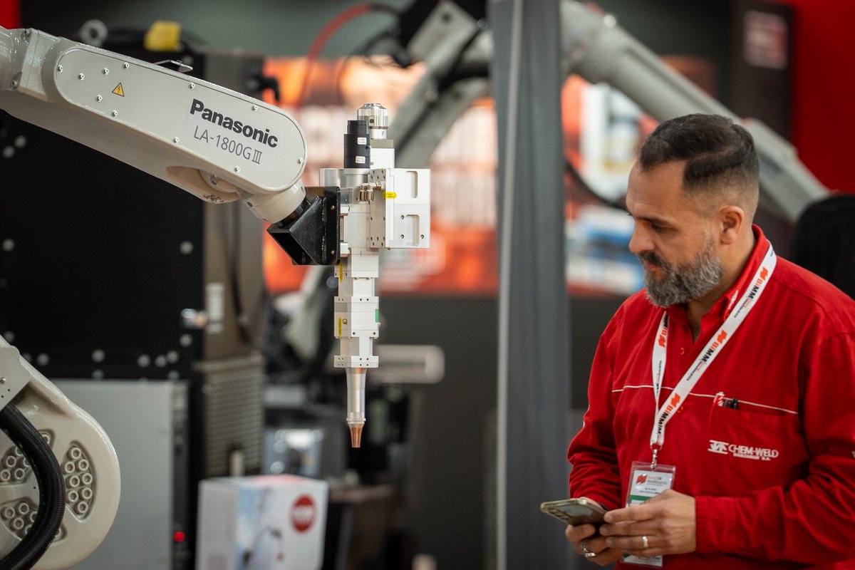 MinSPcba's tweet photo. 🏗️ En ese marco, también se compartieron avances del Plan BIM Córdoba 2030, una iniciativa que impulsa nuevas herramientas para modernizar la planificación, el diseño y la gestión de la obra pública provincial.

🫱🏻‍🫲🏽 Desde Córdoba seguimos fortaleciendo la articulación entre el Estado, la academia y el sector privado para construir infraestructura más eficiente, inteligente y sostenible.

#HacerParaCrecer