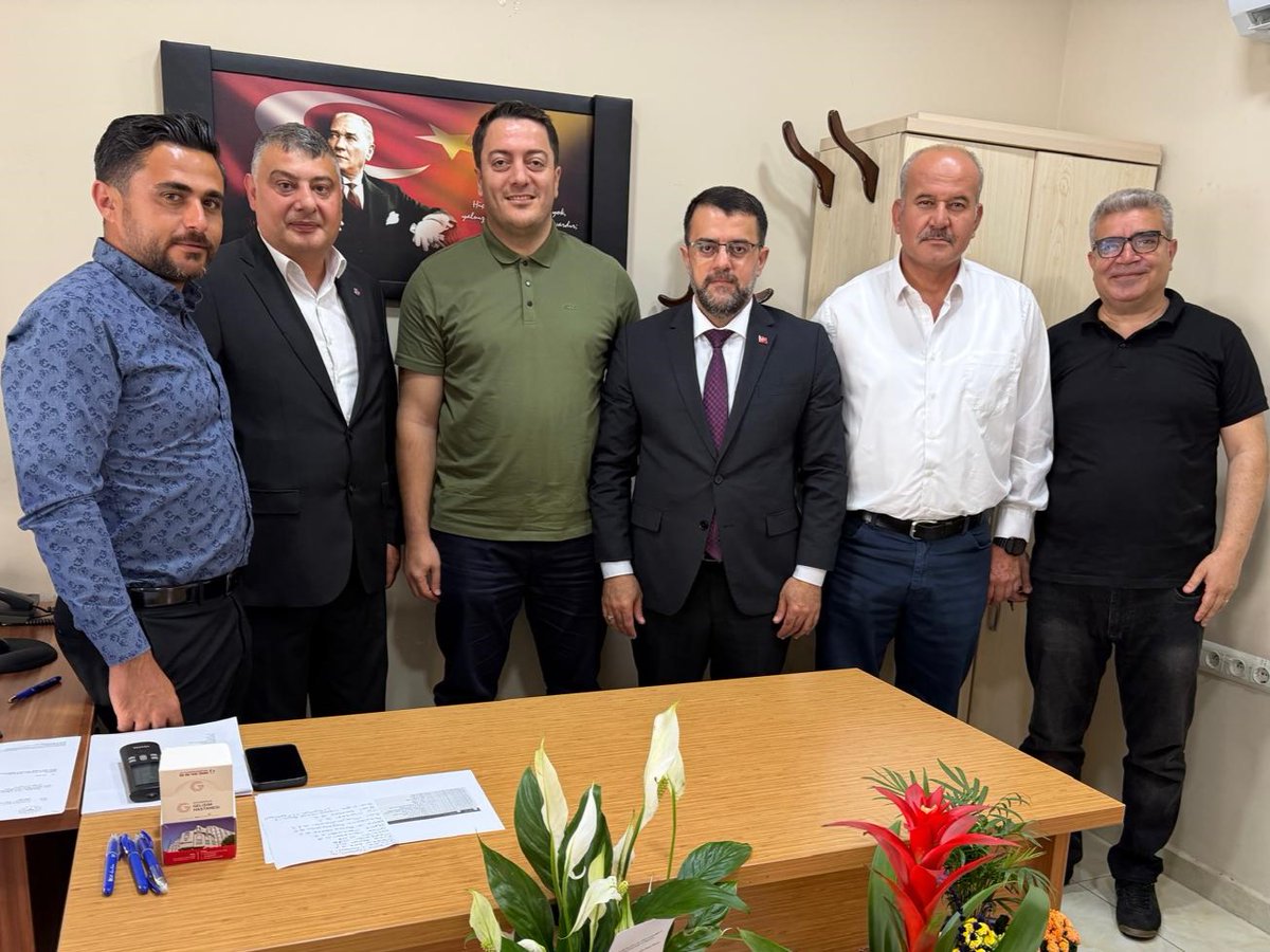ozsagliksen's tweet photo. GENEL BAŞKAN YARDIMCIMIZ FEHMİ AZBOY HATAY’DA TEMASLARDA BULUNDU

Genel Başkan Yardımcımız Fehmi Azboy, sağlık ve sosyal hizmet emekçisi üyelerimiz için Hatay’da çeşitli ziyaretler gerçekleştirdi.

⬇
https://t.co/MBqKGTaG7q https://t.co/ZHKNUZDg0r