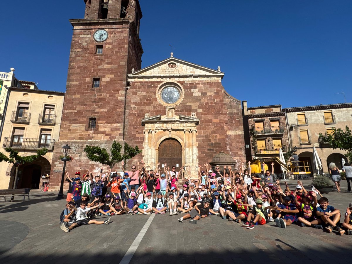 fsfructuos's tweet photo. SANT PAU APÒSTOL | L'alumnat de Primària del @colsantpau han estat de colònies 🎒🧢! Els canvis de cicle són moments de tancament, pel que les colònies amb els amics i amigues i els i les mestres són la millor manera de posar el punt final als cicles inicial, mitjà i superior🥰✨ https://t.co/YXuhv6swL9