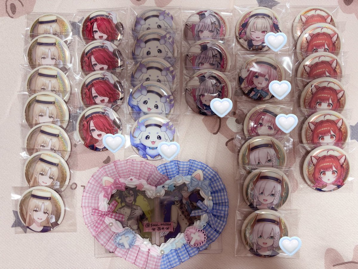 suu_misu's tweet photo. @hakutosabaka @dw_9u 初めまして、こんばんは、検索より失礼致します。
当方画像のものを所持しているのですが、お写真お借りしたお印のものとの交換は可能でしょうか？
ご検討頂けますと幸いです(⋆ᴗ͈ˬᴗ͈)” https://t.co/dkW7SRy3q4