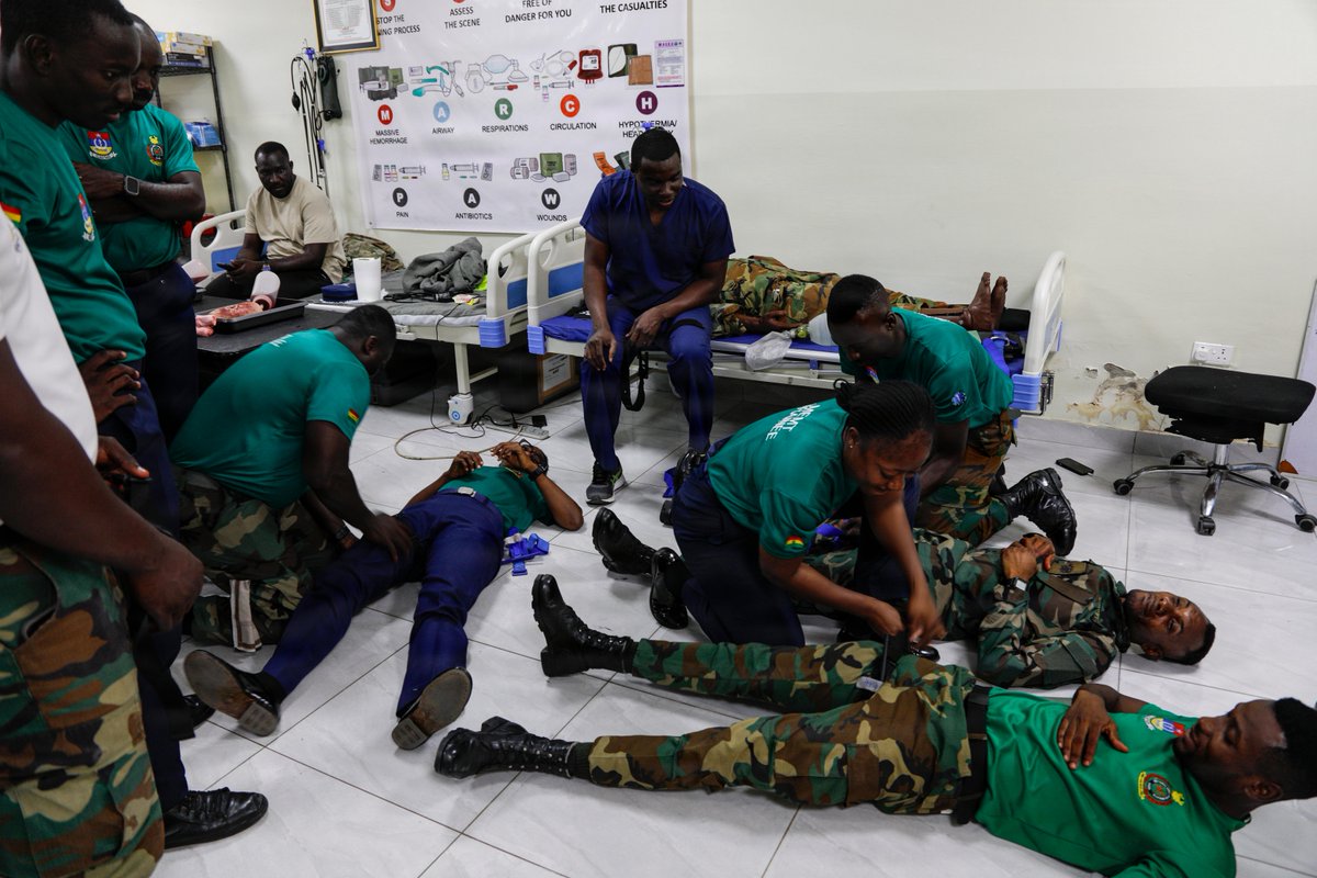 U.S. medical personnel train Ghanaian EMTs during African Lion.