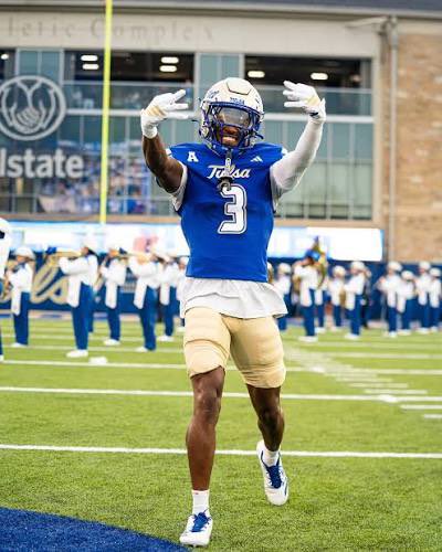 Chasetaylo15198's tweet photo. After a great conversation @CoachCamHaney I am blessed to receive my 3rd d1 offer The University of Tulsa
@Prov_Football @cmacc16 @Coachward1 @CoachCruz22 @nchssportspage @BlueChip_NC https://t.co/D6DV7OiQ79