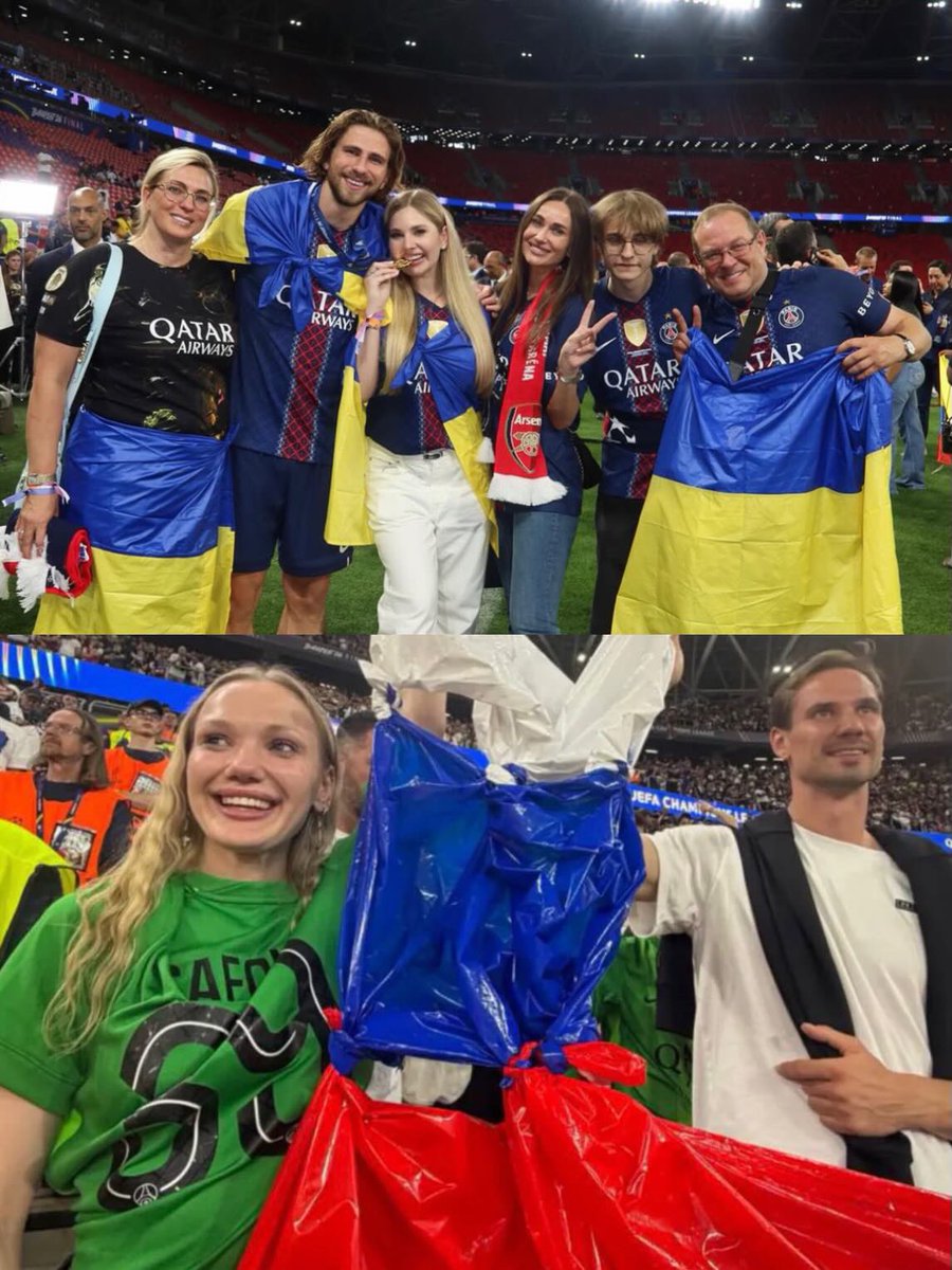 ouphir's tweet photo. @Cleverlydey4u Flag ≠ garbage bag https://t.co/sX4DAeMSVJ