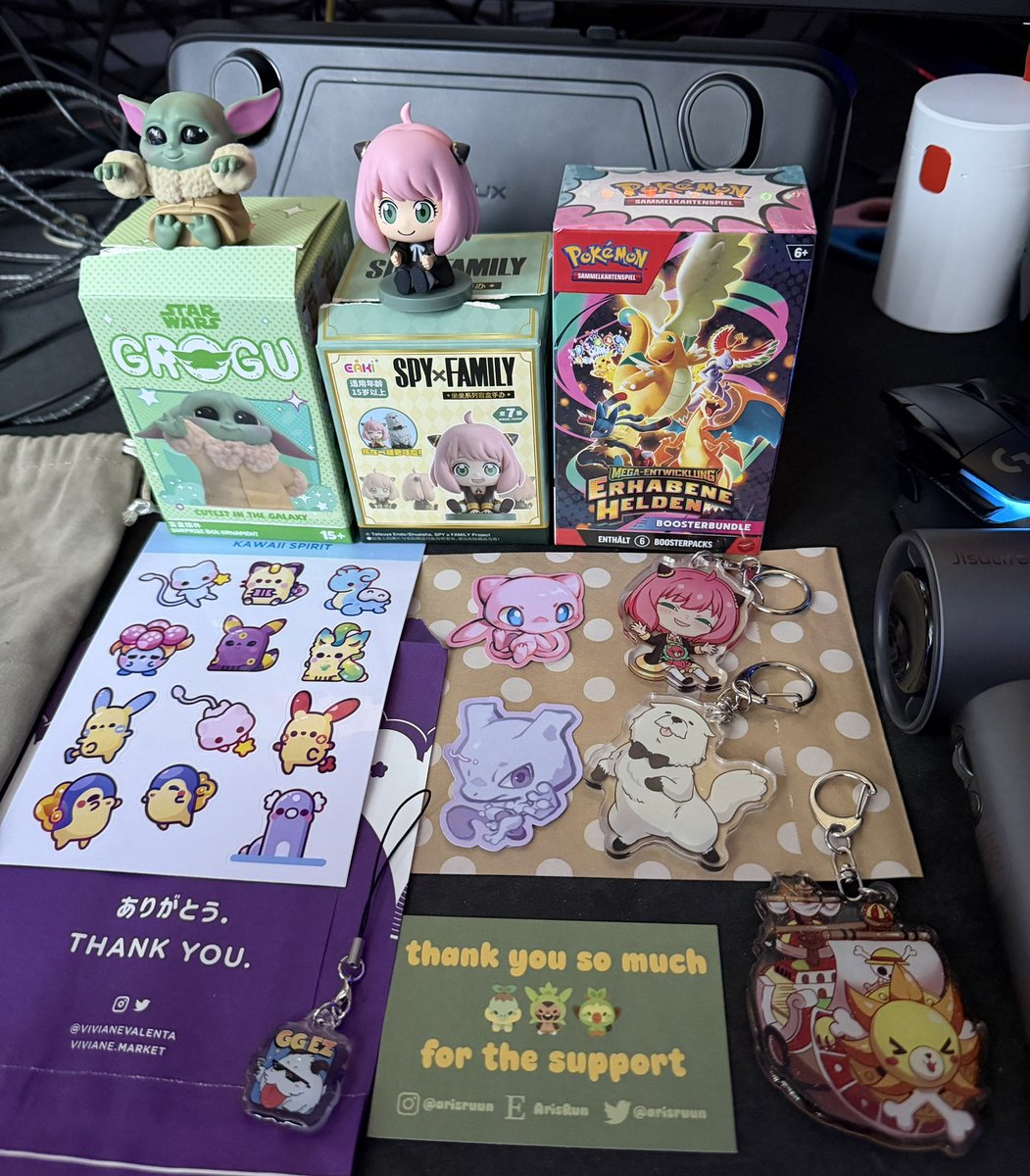 TeIRoW's tweet photo. My Dokomi/Düsseldorf haul heh 
+ 4 rising chaos booster (but no hit) ._. 
+ Found the perfect spot for Grogu already 🫨🫵 https://t.co/ejFnzSODfm