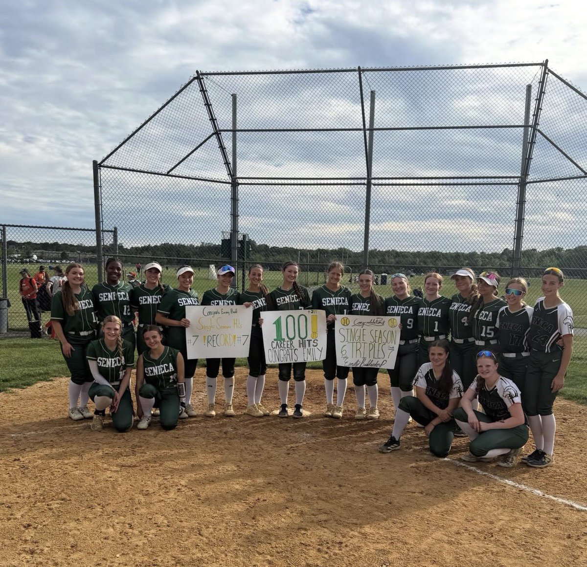 EmilyBuddendorf's tweet photo. I’m grateful for an amazing high school season with my team! We ended as conference champs with a 19-5 record! I had 90 AB, a .522 avg, reached 100 career hits, and now hold the school record for single season triples and hits!Excited for travel szn! @bgcatching @Mystics_Nat_Gar https://t.co/b411UoL03n