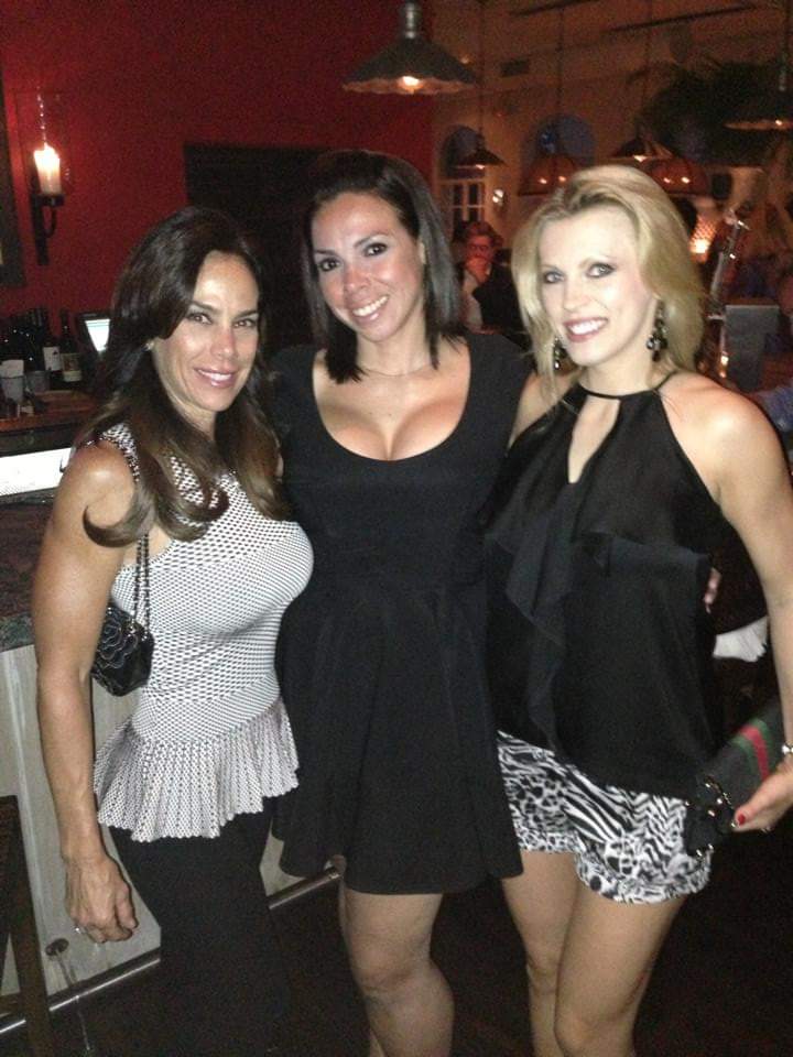 MILFModels's tweet photo. You Can ONLY Choose 1 to take out tonight! 🤔
Choose Your MILF 😍
❤️ Like & 🔁 Repost
@MILFModels
#milfmodels #MILFs #milf ❤️ https://t.co/XTs8C3w55y