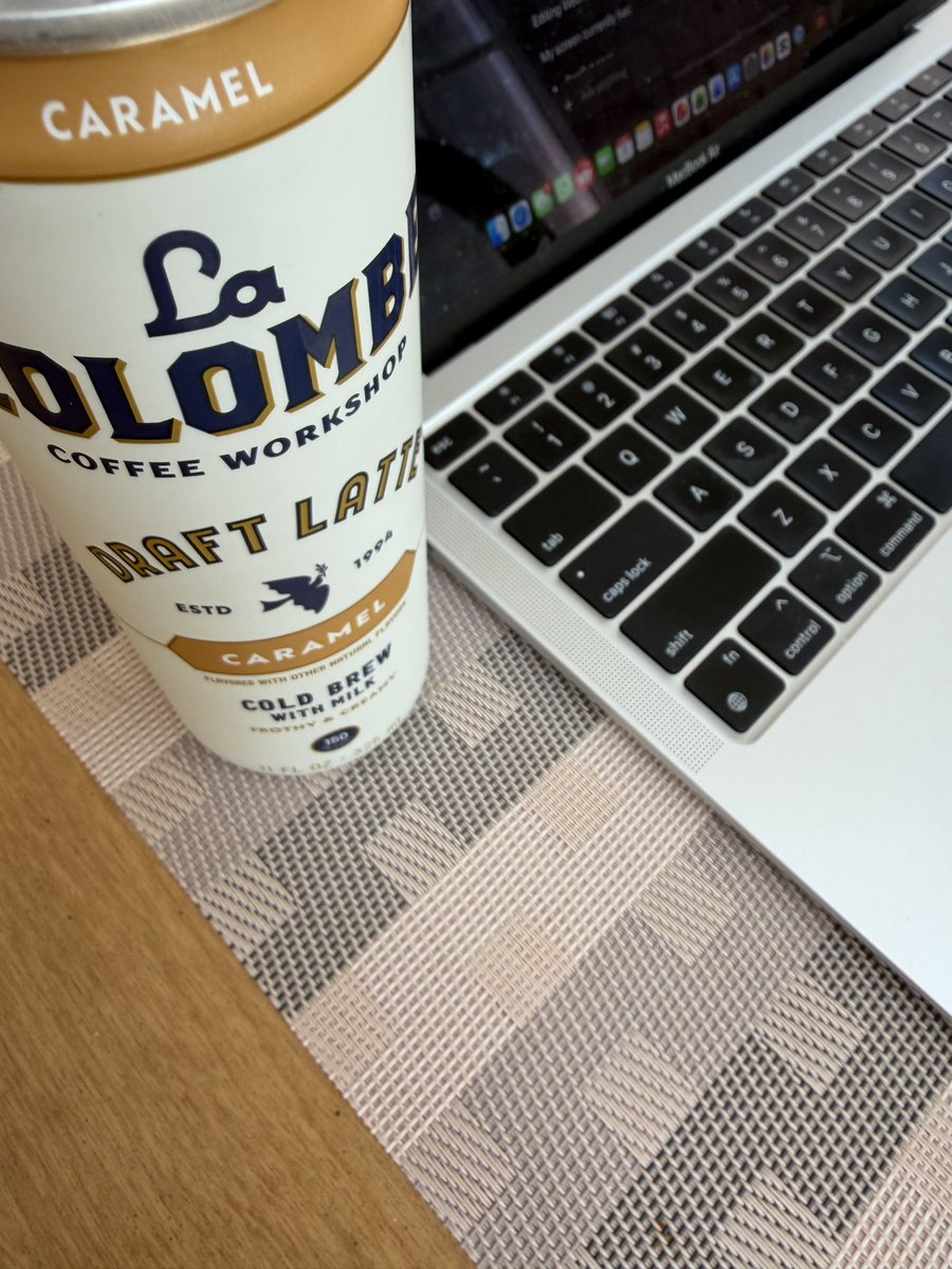 MacsinMotion's tweet photo. Editing this week’s video + making more ebook progress today.
Current setup:
🎬 Timelines
📘 Canva pages
☕ Too much #coffee
What’s one Apple feature you use constantly that most people overlook? 👇🏻
#Apple #AppleTips #ContentCreator #Creator #tech https://t.co/RB5n8XC9pu