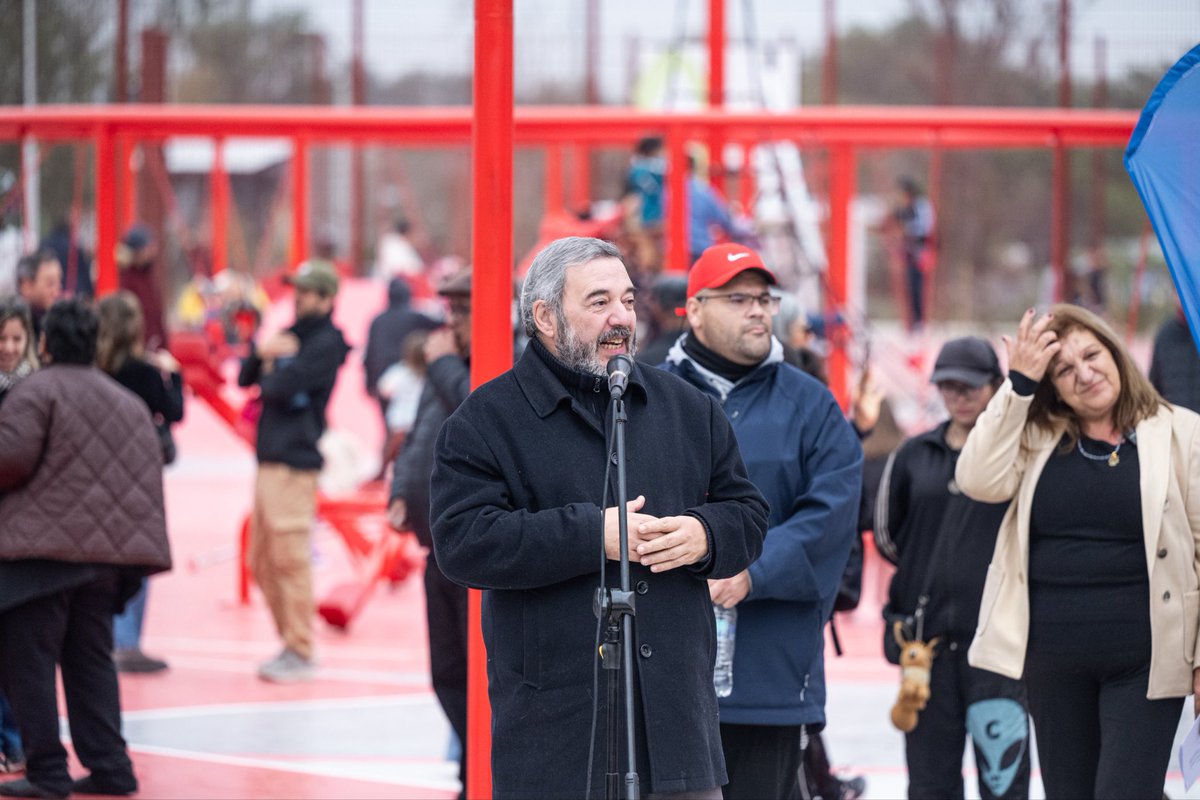 Mario_Bergara's tweet photo. Piedras Blancas tiene una nueva plaza.

Un nuevo espacio público para encontrarse, compartir, disfrutar y seguir construyendo comunidad entre vecinas y vecinos.

Seguimos trabajando para renovar cada barrio y construir un futuro mejor. https://t.co/t9B0LuWC6m
