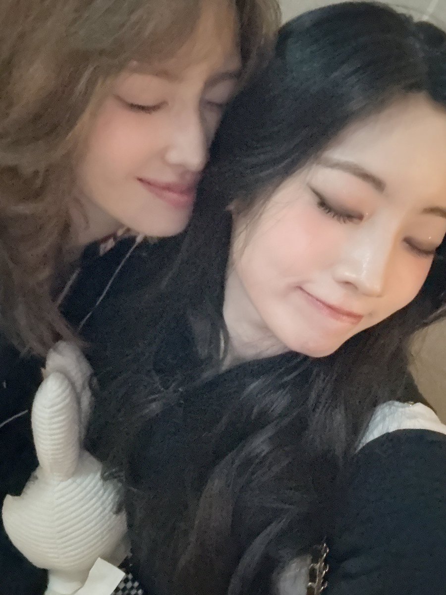 dahmonation's tweet photo. DAHMO IS SO FUCKING BACK 😭😭😭😭 https://t.co/S1mHb1vvAv