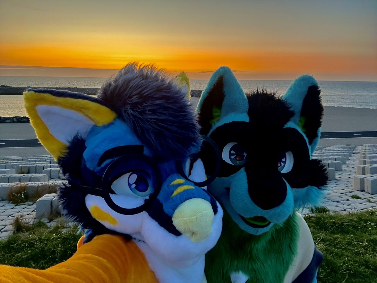 Sweetcario's tweet photo. Time flies by, already one year with my amazing boyfriend @BrowserHusky 🩵💙

This year has been full of love and amazing adventures that I will never forget. https://t.co/XhX5oVP2vT