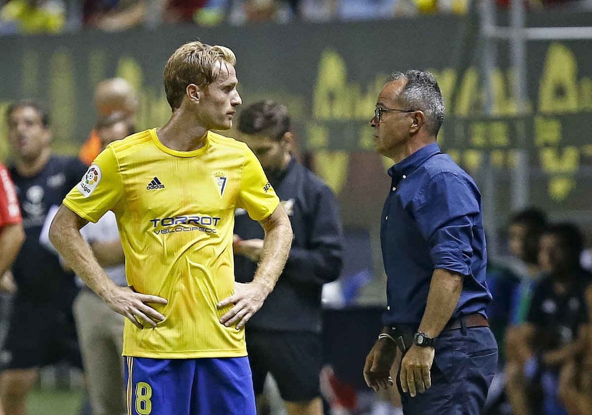 JuanKeymar10's tweet photo. Hacia tiempo que no veía un fichaje tan claro como el de Alex Fernández. 

Por muchos motivos. Y seguramente por las circunstancias actuales, en otro momento o situación del Tenerife no lo vería tan claro 

Pero ahora mismo, es un si de manual. https://t.co/X15fFMdNzy