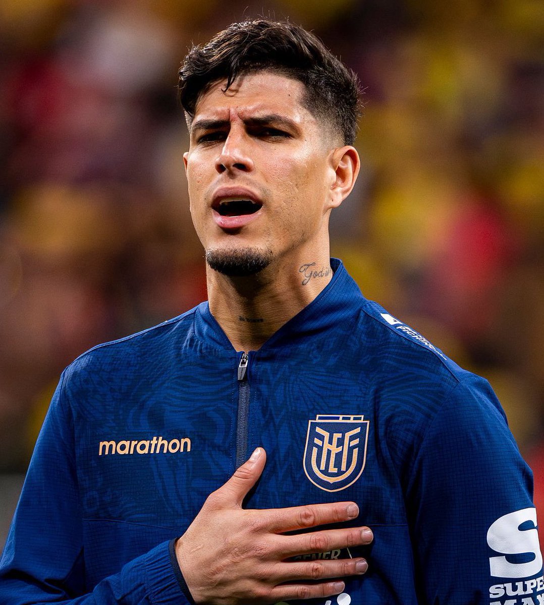 CTwitteado's tweet photo. ¡Oficial! Piero Hincapié convocado a la Selección de Ecuador para el Mundial 2026 🇪🇨✅
El central tricolor dirá presente en la cita mundialista. ¡Vamos con todo, Piero! https://t.co/ztb8GeYpRO
