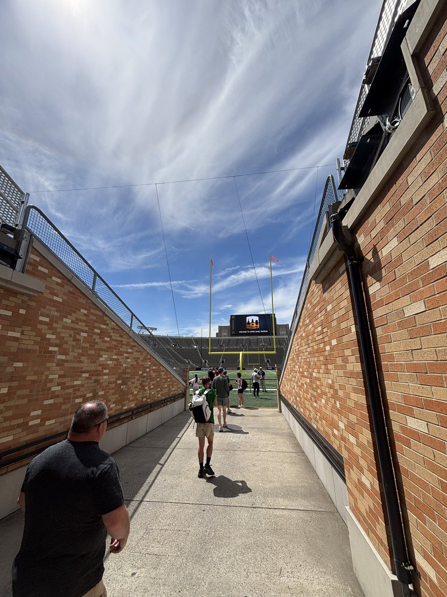 brixtondorris's tweet photo. I had a great camp at The University of Notre Dame yesterday! Thank you @NDFootball for letting me compete and get better! @CoachBiagi @WardDorris2 @dorris53 @MattOverton_LS @CoachBLoveless9 @OnTopAthletics @CoachScottBoone @CoachDerekDay @CoachJDWhite @DB_CoachCoombs @CoachGallantST @NolanOwenLS @CoachSaturnio @CoachRyan_Smith @CoachTillman_