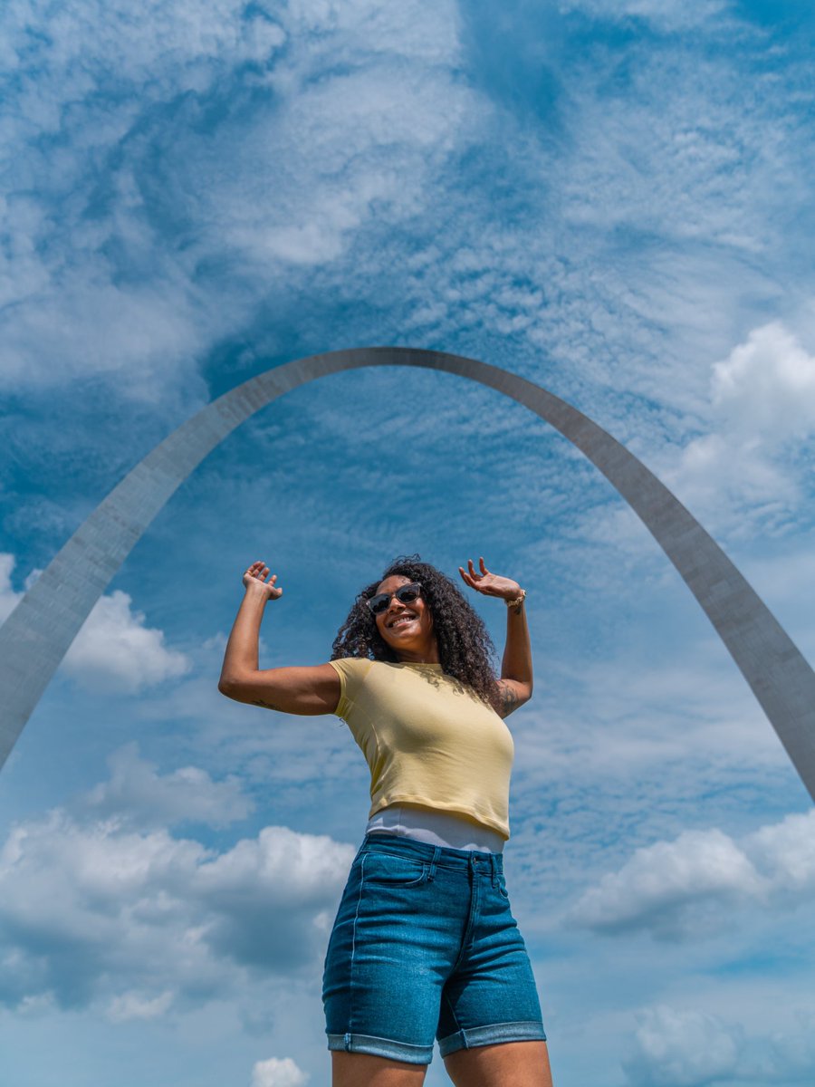 VisitMO's tweet photo. Schools out and the family deserves a break!

St. Louis is the perfect destination for a summer road trip. Where will you go first?

— Mo 

📍 @GatewayArchNPS
📍 @STLZoo
📍 @Puttshack
📍 Fitz’s Root Beer
 🏷️ @ExploreStLouis https://t.co/UEedf16MQg