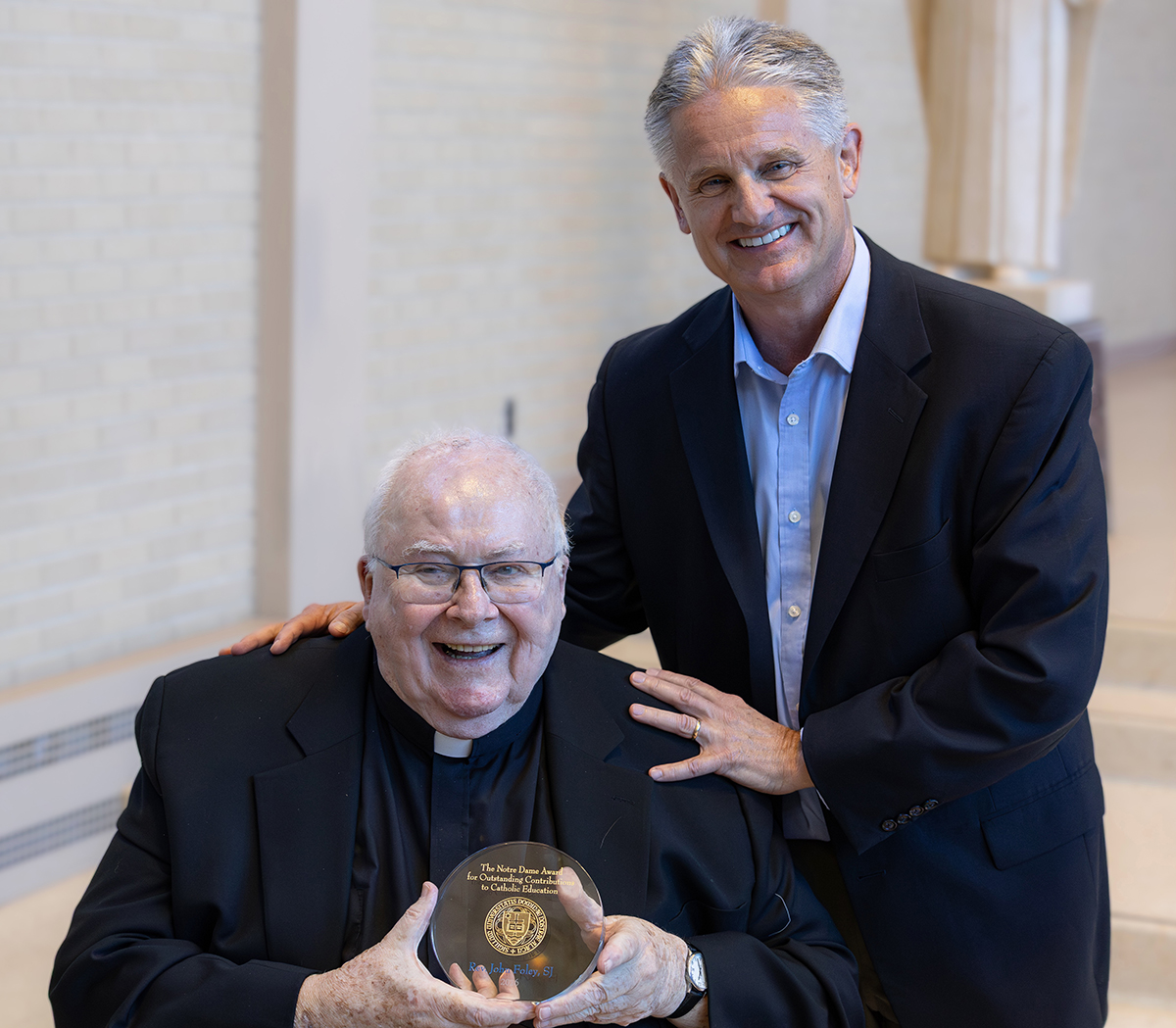 MidwestJesuits's tweet photo. Fr. John P. Foley, SJ, founder of Cristo Rey Jesuit High School in Chicago’s Pilsen neighborhood, has been honored for his life’s work to strengthen Catholic schools by @NotreDame and @ACEatND.

Fr. Foley, who went on to serve as president of the Cristo Rey Network that includes more than 40 college preparatory schools for under-resourced families, received the Notre Dame Award for Outstanding Contributions to Catholic Education on May 27.