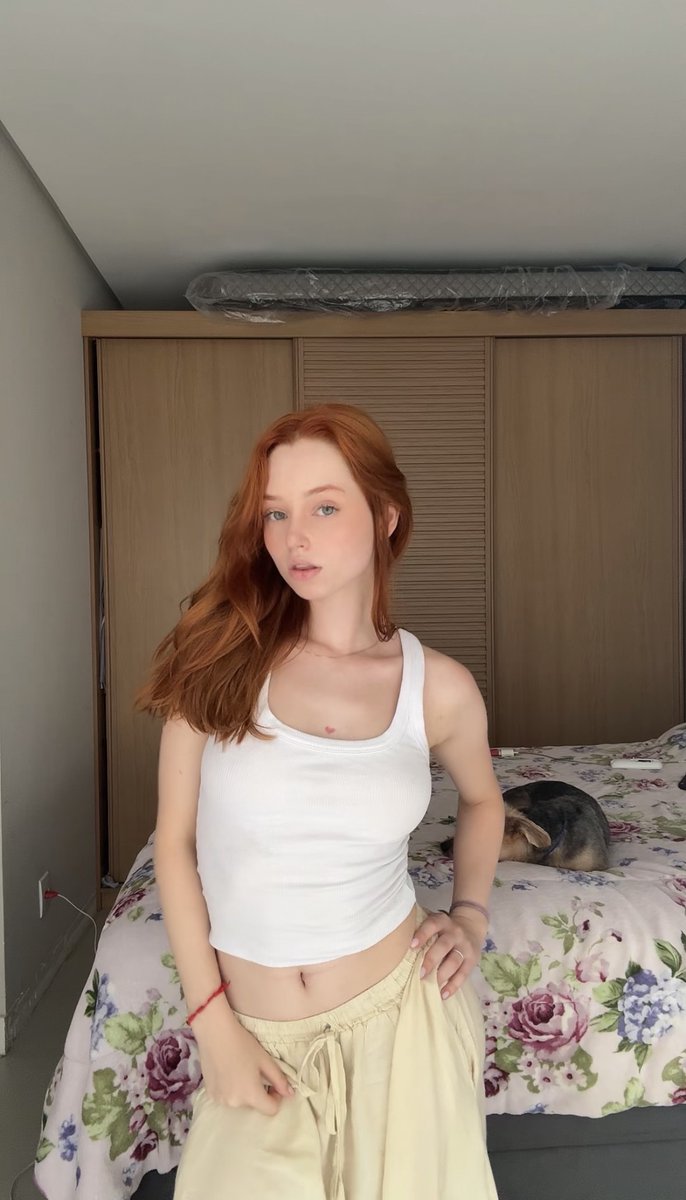 TheRedDevilxx's tweet photo. is it bad that i look this put together and still want you to ruin it? https://t.co/BMECaMSZhX