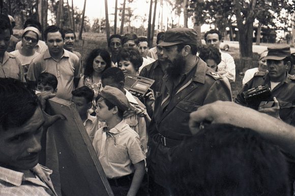 leonormg73's tweet photo. #Fidel en el Campamento  “26 de Julio” ubicado en el Parque Lenin, La Habana, 6 de julio de  1974. 

📸 Centro Fidel Castro Ruz/ Sitio Fidel Soldado de las Ideas

#100AñosConFidel #FidelYLaInfancia https://t.co/IoBwlk71lJ