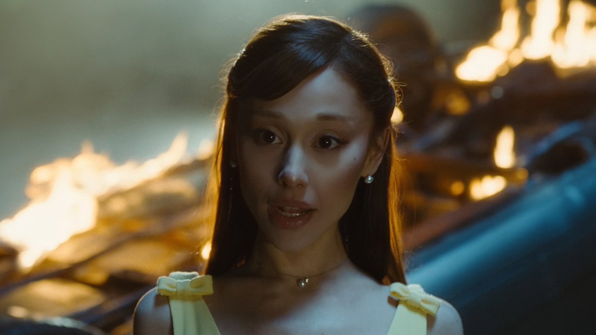 JumpTrailers's tweet photo. 4K | Ariana Grande  
Hate That I Made You Love Me https://t.co/pyaW3jSfOW