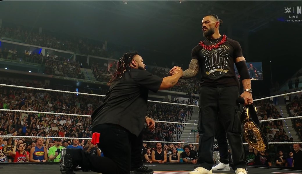 HananBhat_07's tweet photo. Jacob Fatu Has Acknowledged His Tribal Chief Roman Reigns.☝🏻
#RomanReigns
#WWERAW https://t.co/8wM9GAQTTm