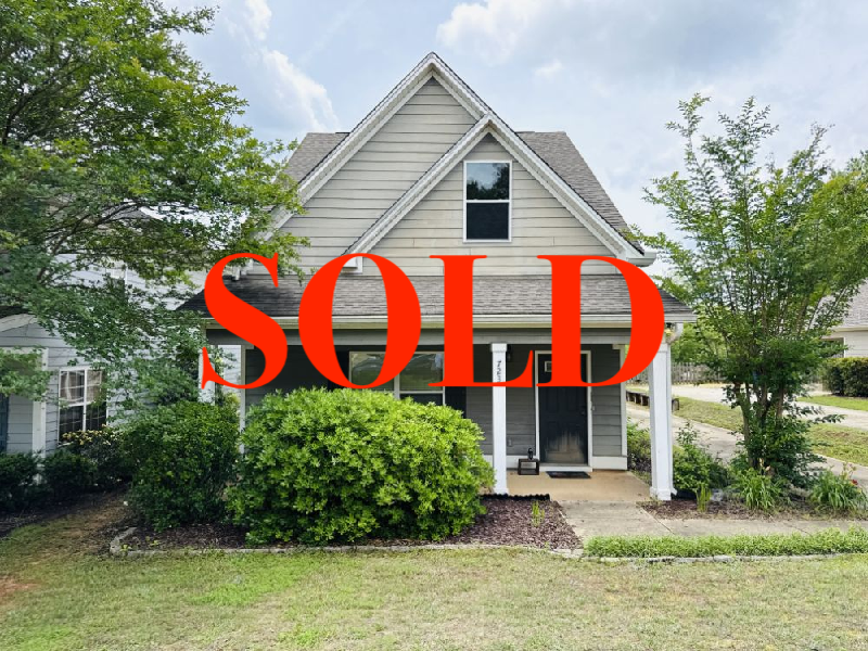 DBlessingKW's tweet photo. 🎉 Congratulations to the Cunningham Family! 🎉
It was a pleasure helping this family find the perfect Auburn home for their daughter. We're excited that everything came together so well and wish Rayven all the best as she settles into her new home and begins this next chapter. https://t.co/vH0nkVd2ue