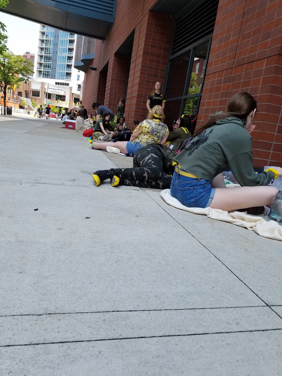 DETGOAT's tweet photo. 7 years ago, 5.31.19.
@twentyonepilots
#trench #fpe #banditograndrapids
#FPE https://t.co/eq3ImLAagM