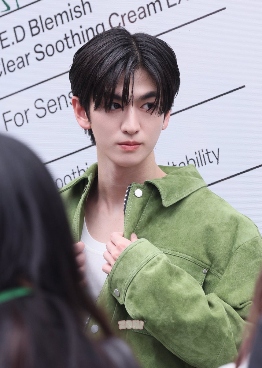 z0nis5's tweet photo. 260601 💚🖤

@Jinwookkimjin 
#JINWOOKkim #김진욱
#discoverdrgxJINWOOK
#BUSbecauseofyouishine https://t.co/l5hD8Ku6Ge