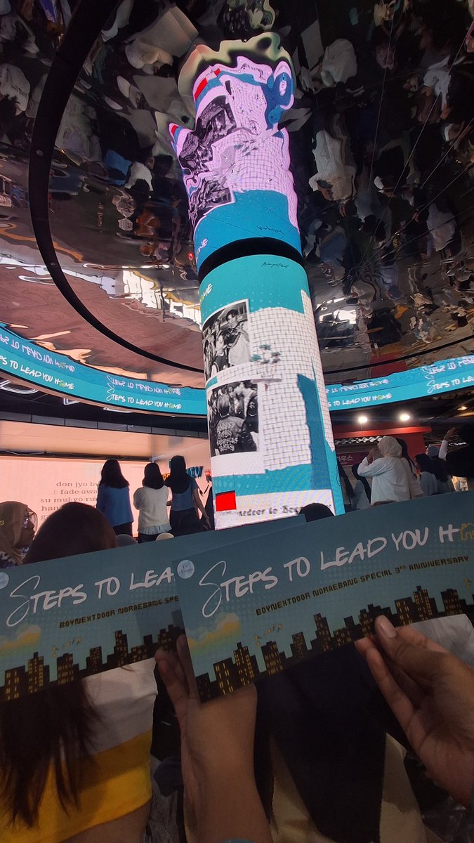 jeongqhann's tweet photo. my first time noraebang experince 🫶🏻 SERUUUUU SEKALIII 😭🥺🫰🏻
#StepsToLeadYouHome @one_serenation https://t.co/G7hUdssnum