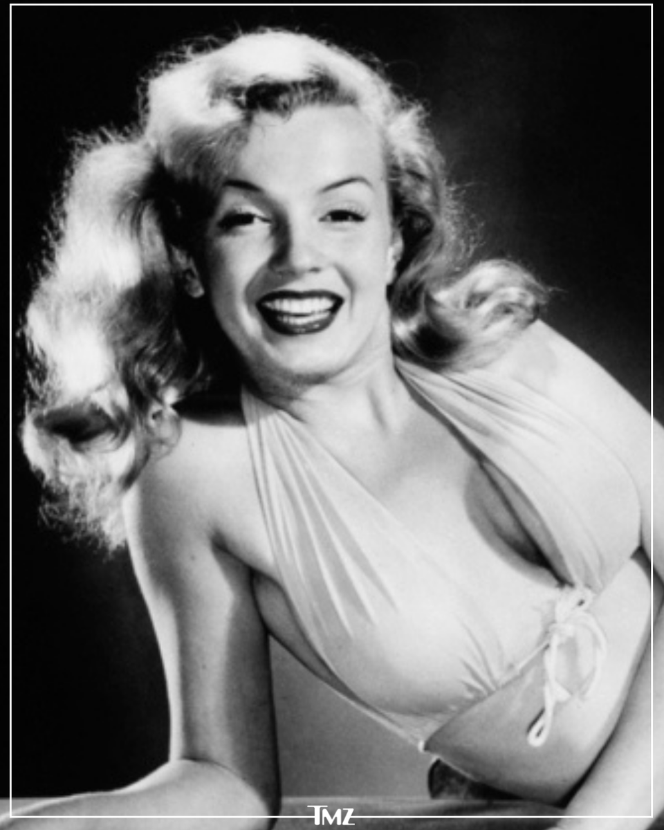 TMZ's tweet photo. 🌟 100 years ago today, a star was born. Happy birthday, Marilyn 🌟 https://t.co/OcW4B3Ik8p