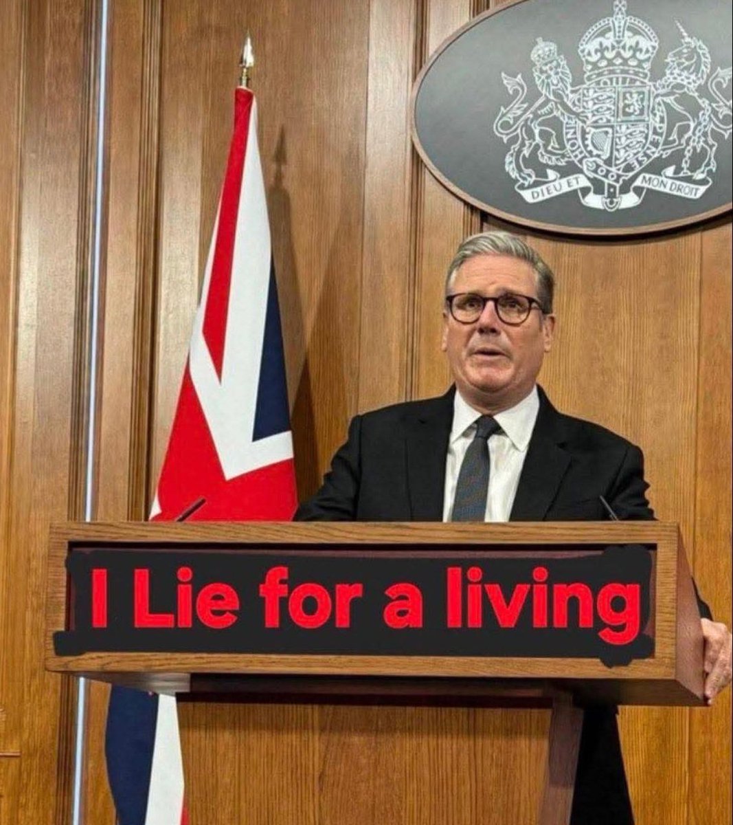 Keir_StarmerOut's tweet photo. @Keir_Starmer .🇬🇧🏴󠁧󠁢󠁥󠁮󠁧󠁿🏴󠁧󠁢󠁳󠁣󠁴󠁿🏴󠁧󠁢󠁷󠁬󠁳󠁿

Are you going to see the poor lads family ? 🤔

I very much doubt it... 🤬

Maybe it would be different if they were a Muslim family. 🤢

🇬🇧🏴󠁧󠁢󠁥󠁮󠁧󠁿🏴󠁧󠁢󠁳󠁣󠁴󠁿🏴󠁧󠁢󠁷󠁬󠁳󠁿 https://t.co/VocguL7WAW