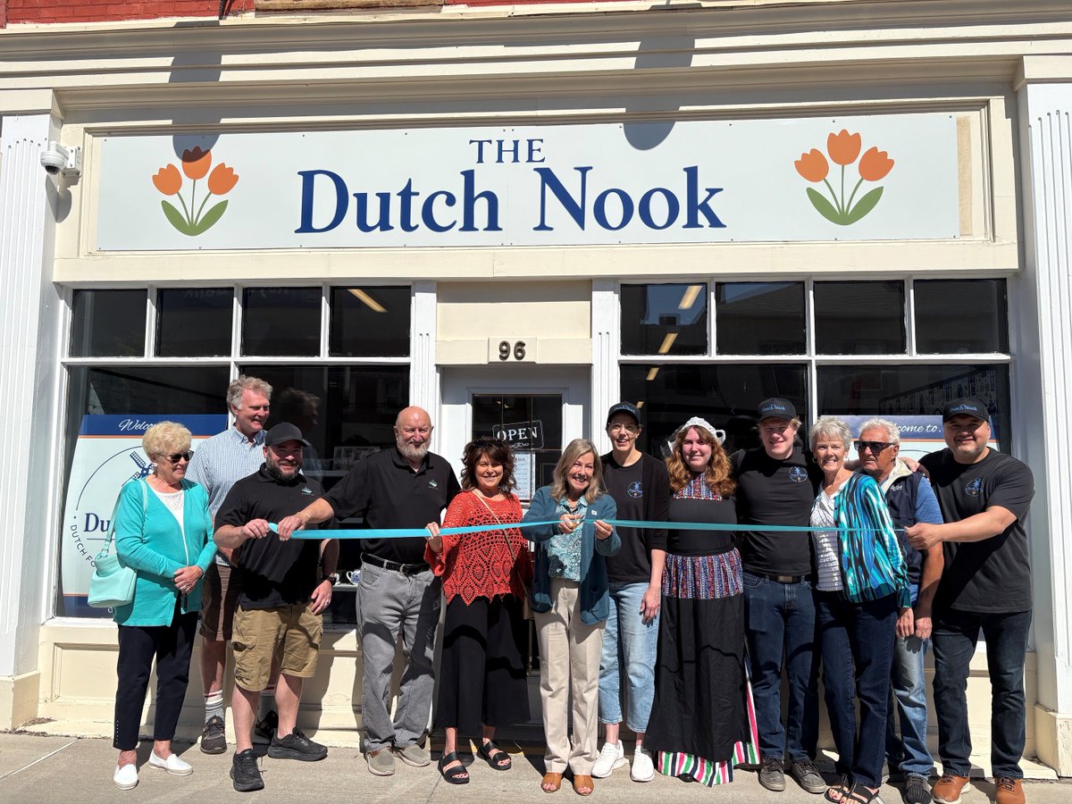 arnprior's tweet photo. Congratulations to The Dutch Nook on their grand opening! Visit them at 96 John Street North for a selection of Dutch foods, gifts and housewares. https://t.co/1bS8AC04dQ