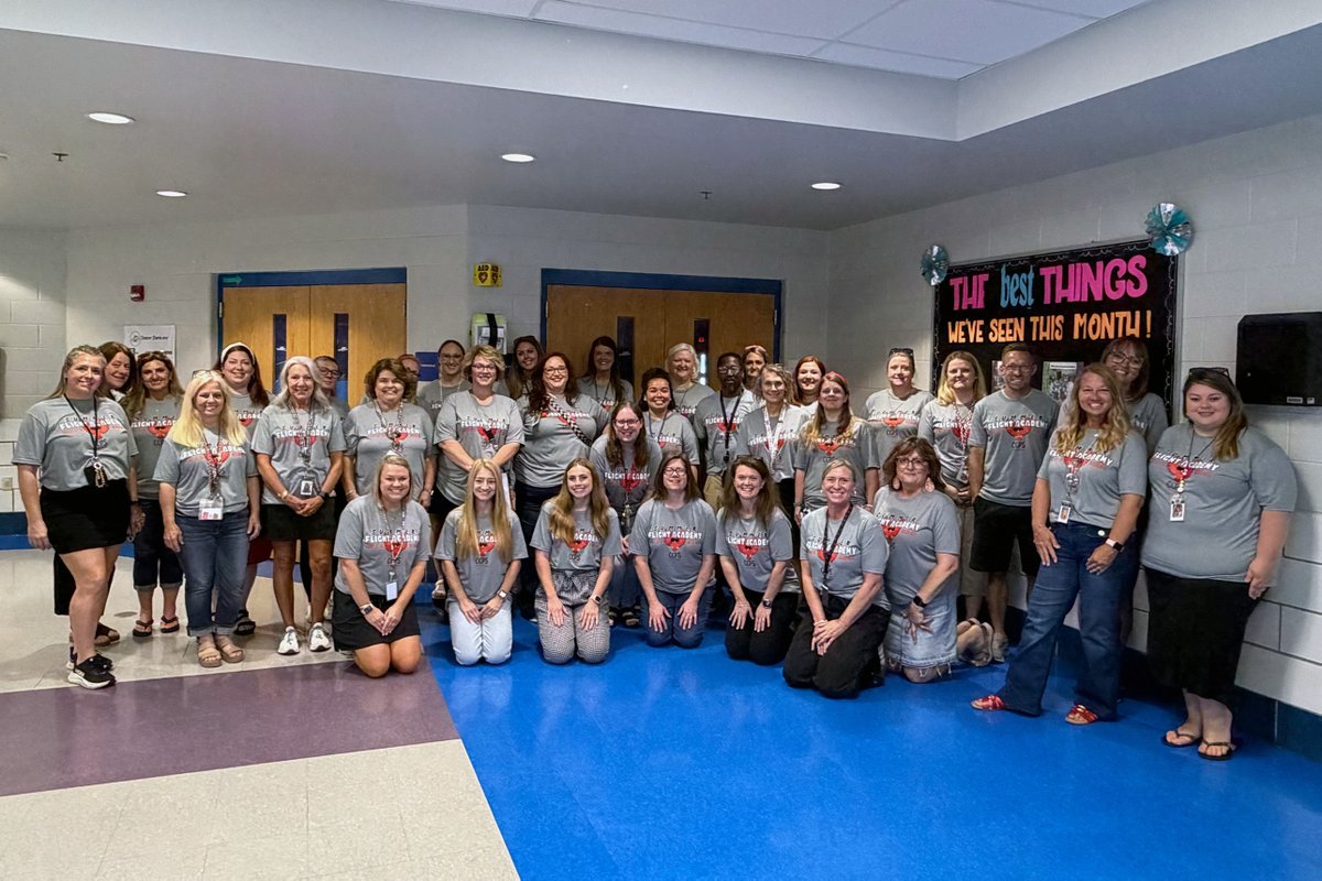 CCPSGoCards's tweet photo. The CCPS Flight Academy opened today, and this incredible team is prepared to help students learn, grow, and explore all summer long. Join us in wishing our Flight Academy staff and students a fantastic summer adventure! #GoCards #GrowingGreatness https://t.co/rZtsv3QIrE