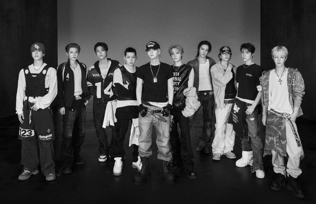 asayoshcloud's tweet photo. ⪩⪨ 𝒫𝓇𝑜𝑜𝒻 𝒮𝓉𝓇𝑒𝒶𝓂𝒾𝓃𝑔 𝑀𝒱 ✧ 𝒯𝑅𝐸𝒜𝒮𝒰𝑅𝐸 — 𝐼𝐹 𝐼
⊹ 𝒷𝓎 𝒶𝓈𝒶𝓎𝑜𝓈𝒽𝒸𝓁𝑜𝓊𝒹

NEW WAV IF I RELEASE
#TREASURE_NEW_WAV
#NEWWAV_ALBUM_RELEASE
#TREASURE @treasuremembers https://t.co/uxqimH3dba
