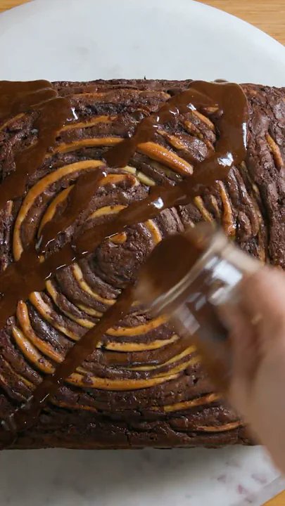 shellienelson's tweet photo. How To Make Cinnamon Roll Brownies https://t.co/ahzoqWdAvG https://t.co/XlZsXLBeoS