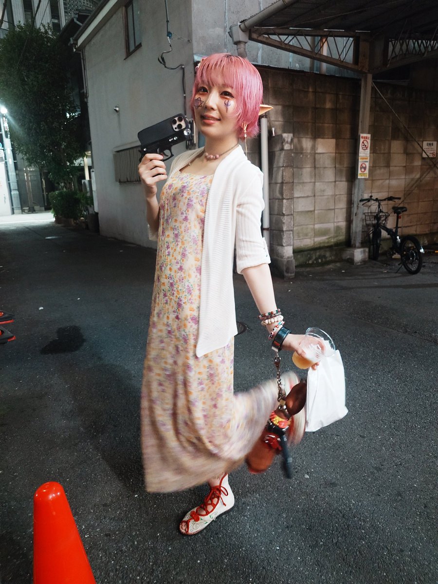 19810621's tweet photo. 美里ウィンチェスター
@ 秋葉原BECK
2026年5月31日(日)
OPEN13:00/START13:30
JALOUSIE &大門Z共同企画
Melon Punk!!!
これ、おばあちゃんのお下がりらしい〜可愛い〜♥♥♥
#美里ウィンチェスター
#MelonPunk #秋葉原BECK #BECKアキバ #BECKAKIBA #秋葉原 https://t.co/bkSeXgh0fb