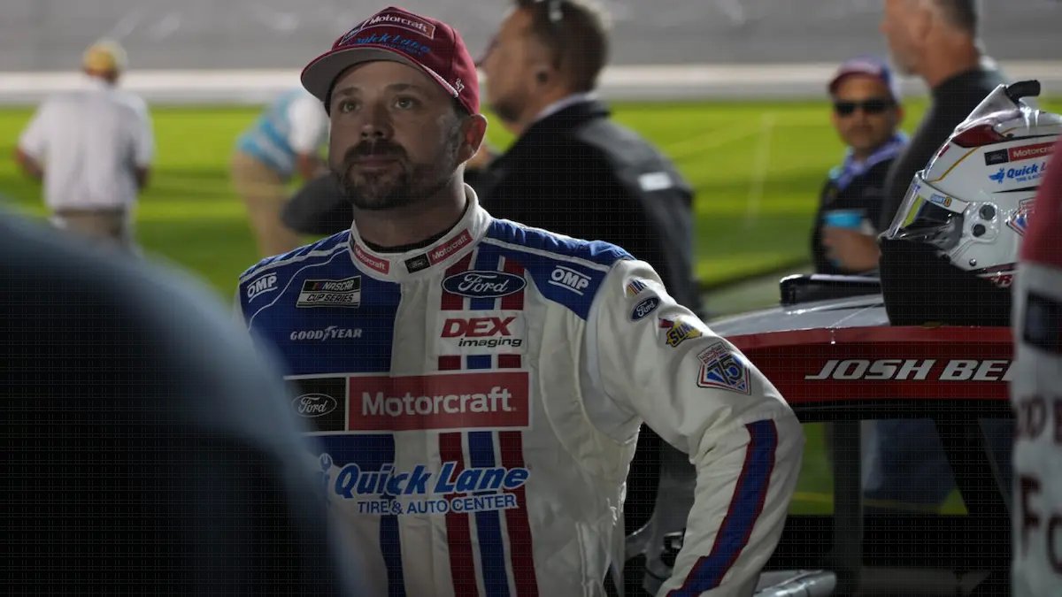 21_WoodBrothers's tweet photo. Josh Berry is currently 31st in points, 132 points behind the Chase cut line. https://t.co/6wQbHp5zc0