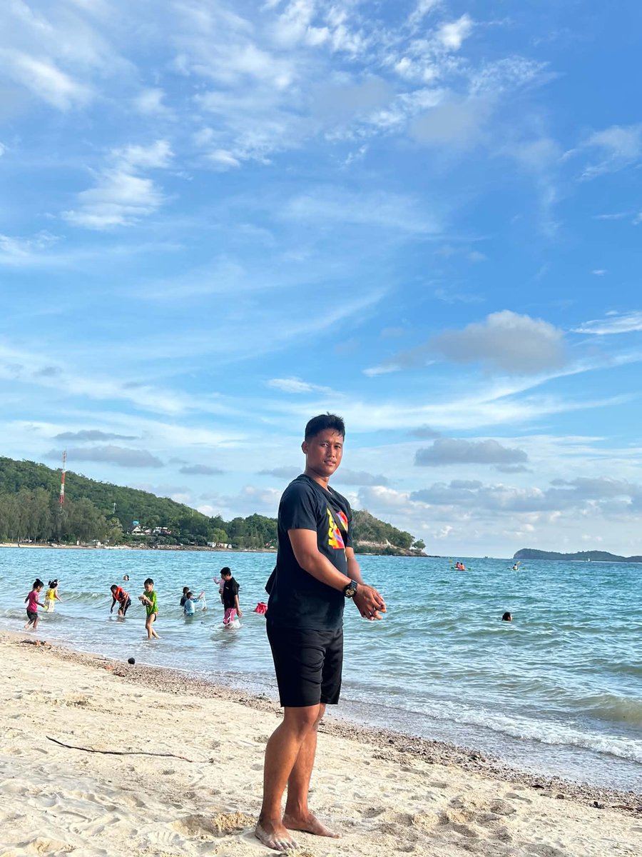 nattakit2808's tweet photo. ให้เธออยู่กับเขา ให้เราอยู่กับทะเล
#ชลบุรี #หาดสอ #พัทยา https://t.co/echJp5Y73G