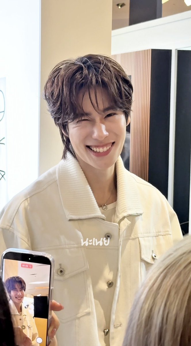 นะเนย ◞˚ tweet media