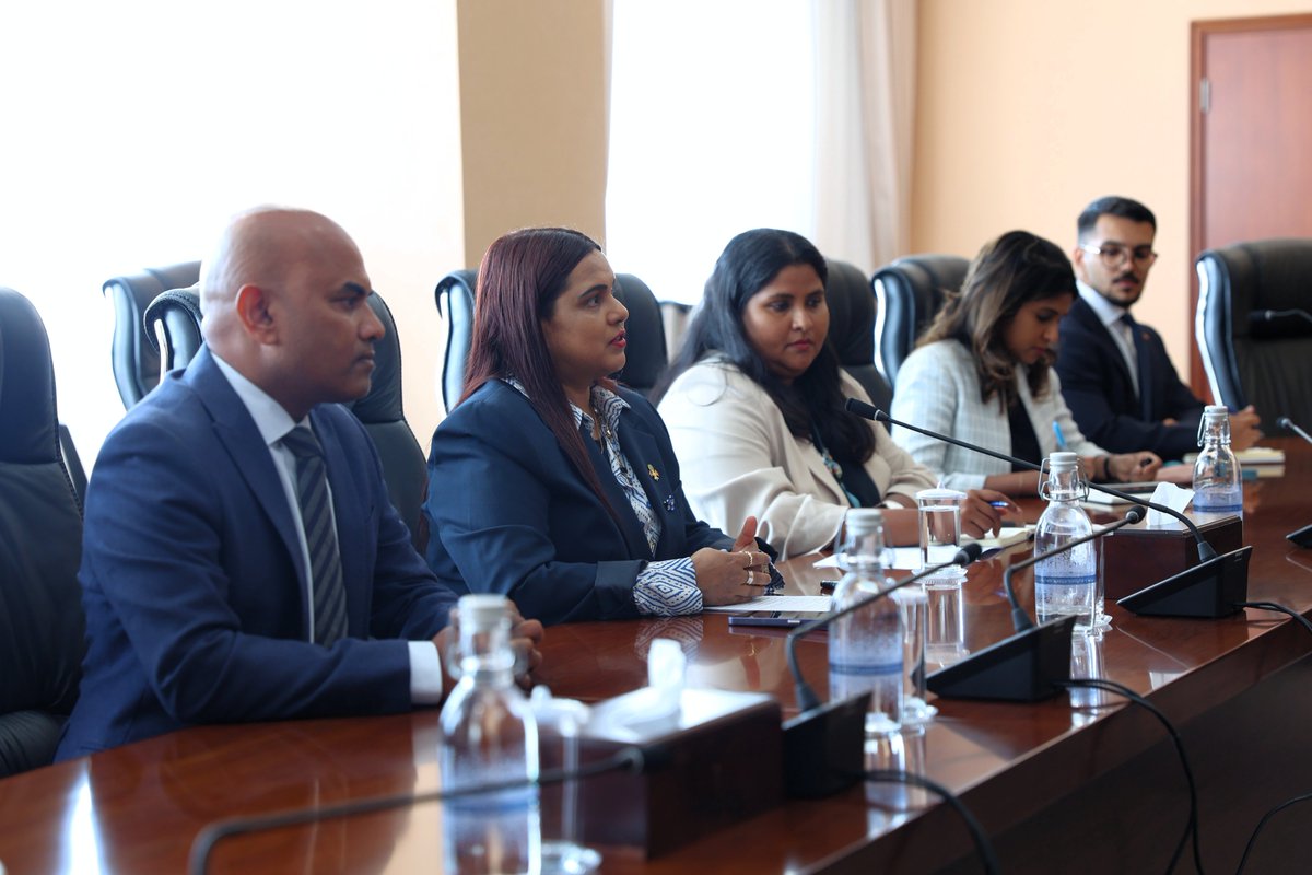 MoFAmv's tweet photo. The Executive Board of @UNICEF paid a courtesy call on Foreign Minister @IruthishamAdam today.

Reflected on the progress made, forthcoming initiatives, and the importance of UNICEF’s on-the-ground support to protect children’s rights, in the Maldives.

@UNICEFMaldives https://t.co/rLp3OHpR6Z