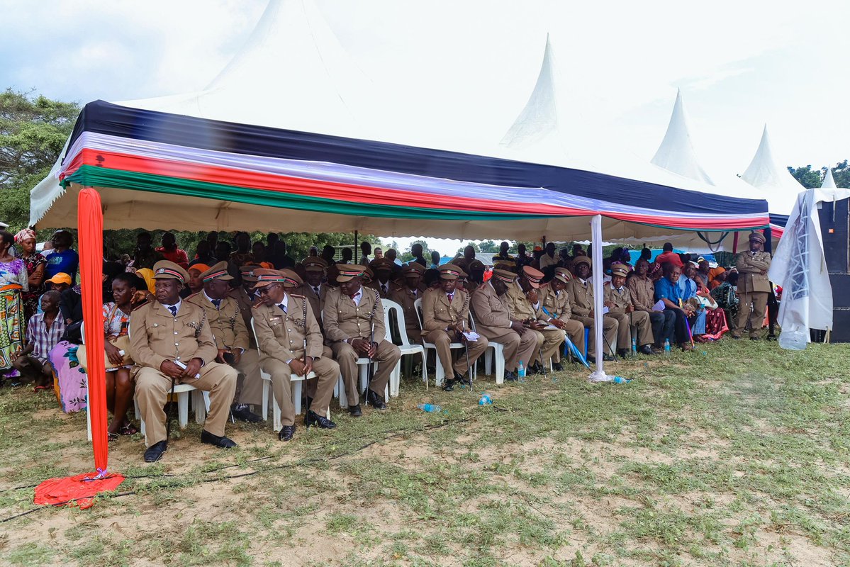 GideonMungaroM's tweet photo. As we celebrate the 63rd Madaraka Day, we reflect on the progress we have made together in transforming lives across Kilifi County.

Over the past three years, we have:

• Upskilled over 1,000 young people through digital literacy programmes.
• Sponsored over 3,500 students.. https://t.co/GJRuImSuA7