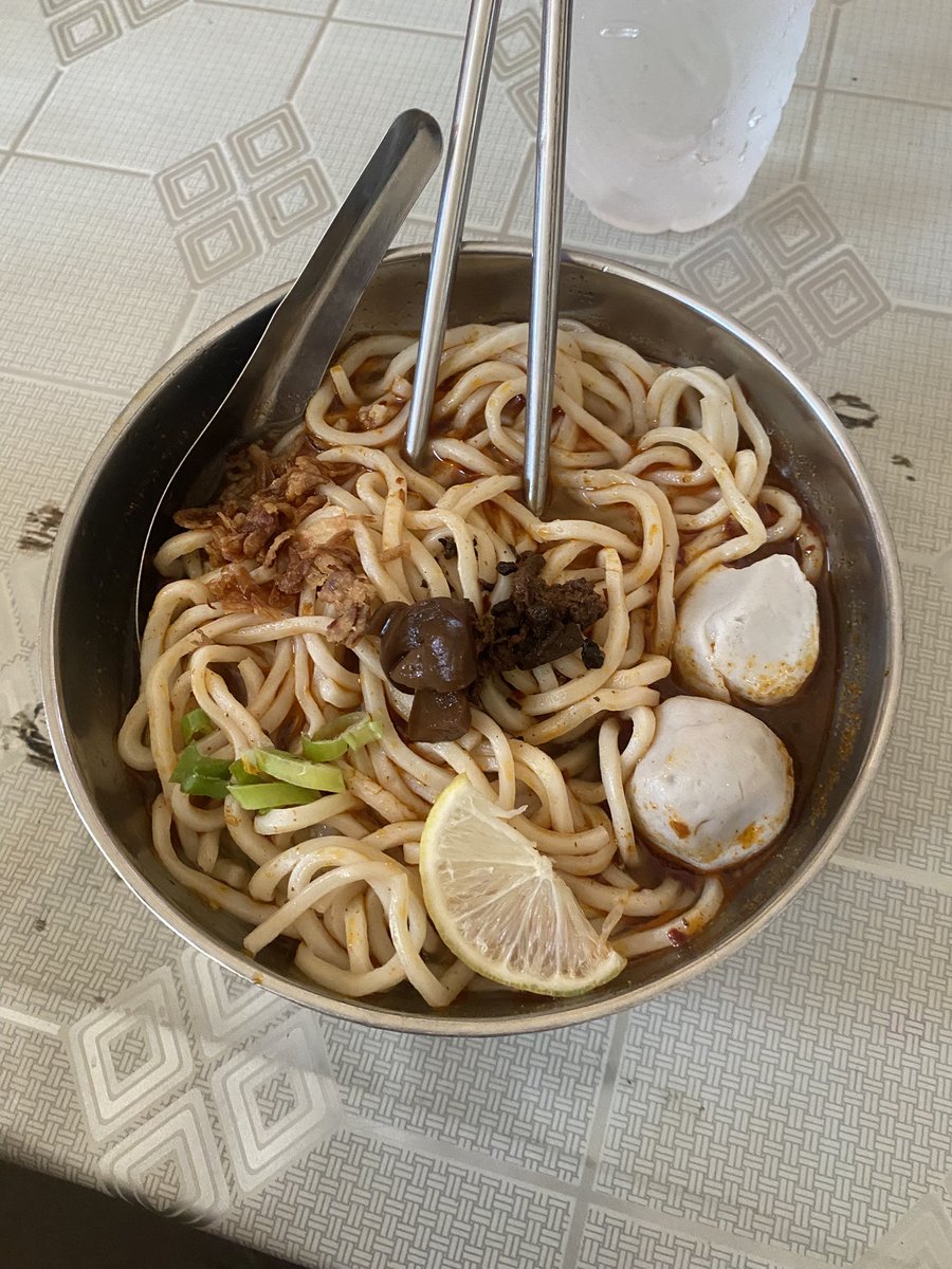 lakstarz's tweet photo. itadakimastaa🍋‍🟩🍜 https://t.co/umfSqIWdan