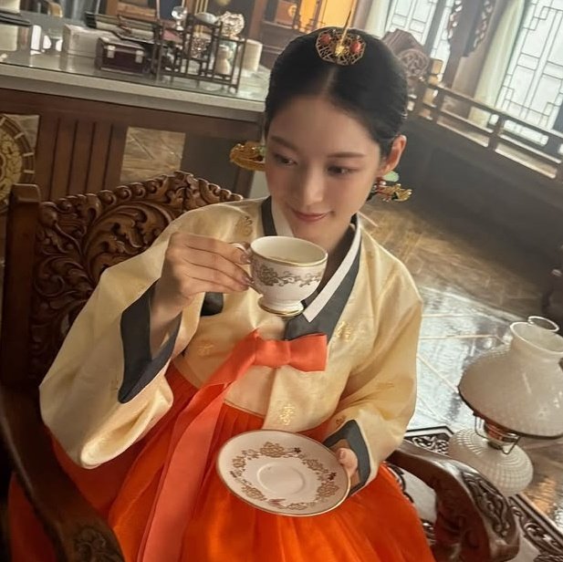 ruvIsly's tweet photo. this yalls jungjeon mama and daebi mama https://t.co/AW2WeN4ocu