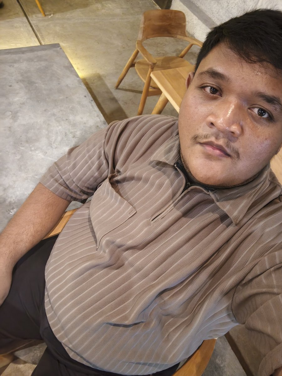 Kham_Yus's tweet photo. Mode Chill https://t.co/6NLlCQmOGu